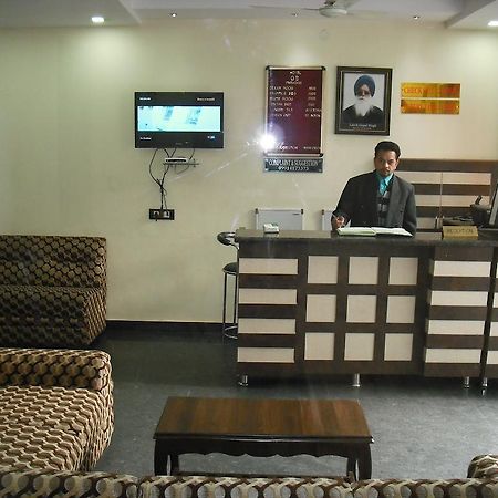 Hotel Gs Paradise Amritsar Exterior photo