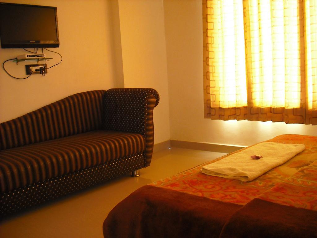 Hotel Gs Paradise Amritsar Room photo
