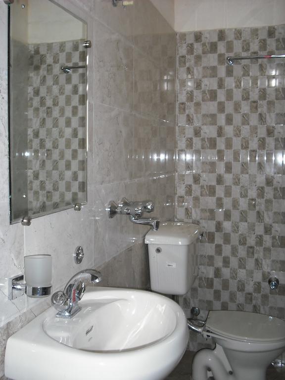 Hotel Gs Paradise Amritsar Room photo